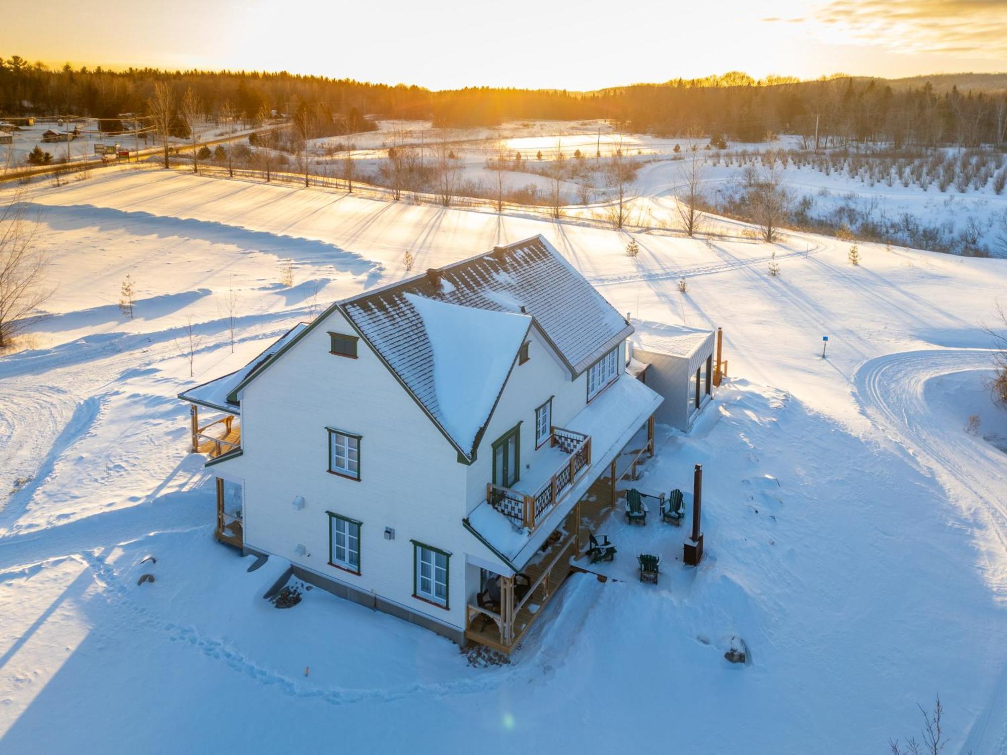 Le Baluchon Eco-Villegiature Saint-Paulin Exterior foto